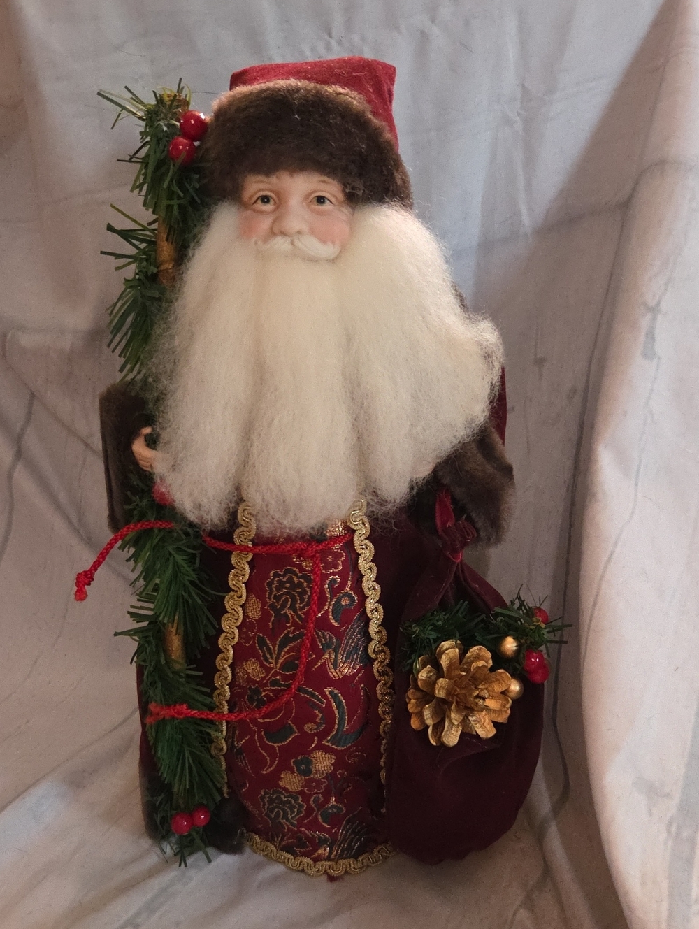 Vintage Santa Figurine Tree Topper Classic Christmas Décor
